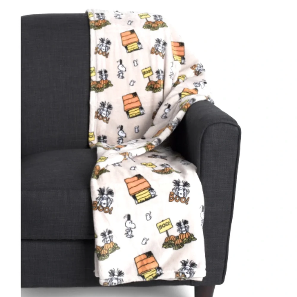 Peanuts Snoopy Halloween Fall Velvet Loft Throw Blanket with Pumpkins 50” x 70”